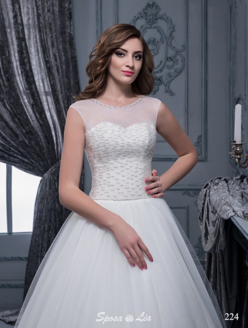 https://www.sposa-lia.com/images/stories/virtuemart/product/224       (2).jpg